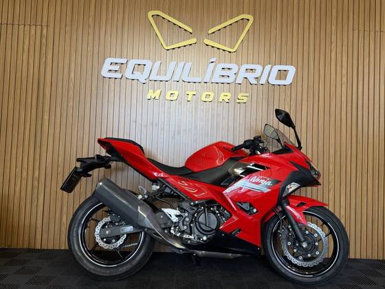 KAWASAKI NINJA 400 